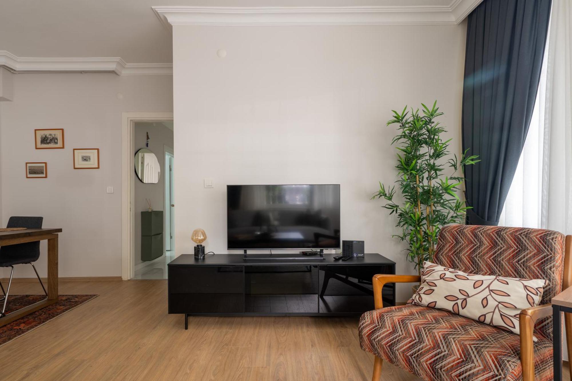 Your Oasis In Lively Moda, Near Sea Istanbul Ngoại thất bức ảnh
